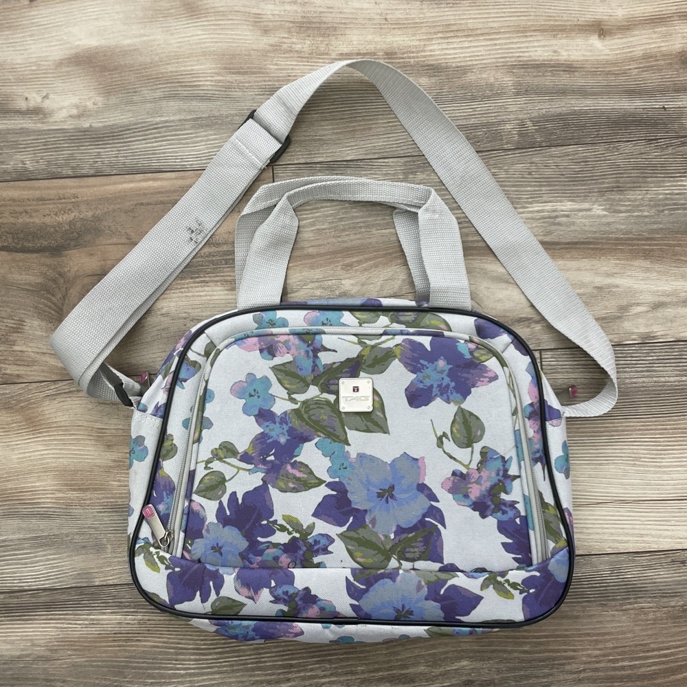Tag Women's Floral Lavender Overnight Make Up Crossbody Bag Size